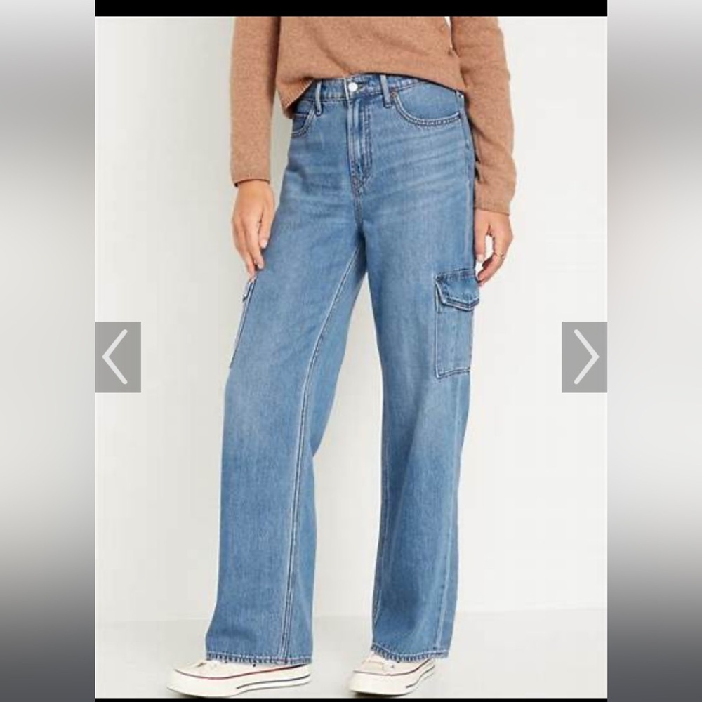 Old Navy Sky-Hi Wide Leg Cargo Jeans-size 4